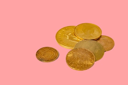 The﻿ value​ of gold sovereigns and﻿ other gold﻿ coins