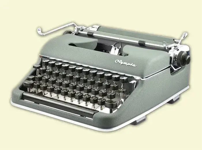 Mr&MrsVintageTypewriters