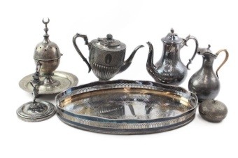 Trays, Vases & Vessels