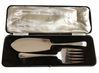 Boxed Fish Servers