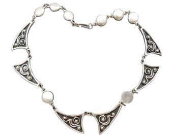 Chenet Modernist Necklace