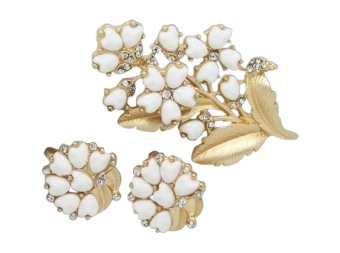 Lucite Jewellery Set