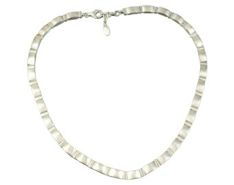 Retro Brutalist Esprit Necklace