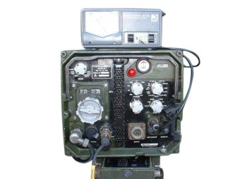 Land Rover FFR Military Radio