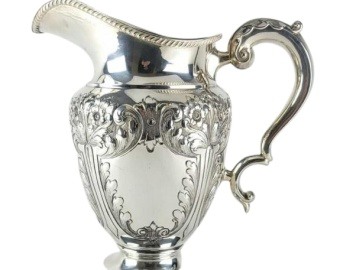 Water Pitcher Hand Chase