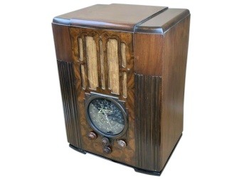 Vintage Tombstone Radio
