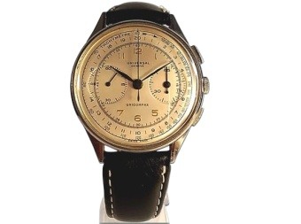 Universal Geneve Chronograph Watch