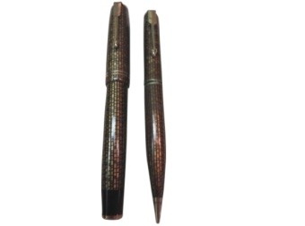 Parker Golden Web Pen