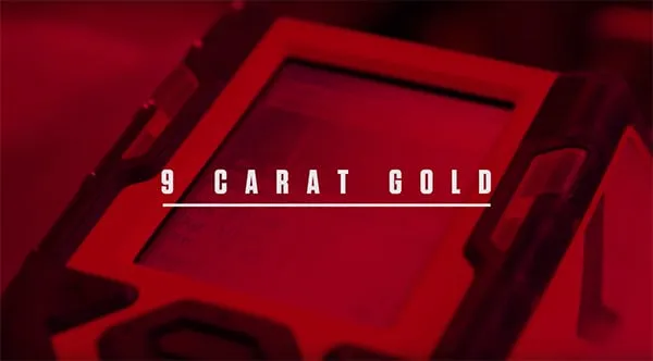 A slide that says 9 carat gold