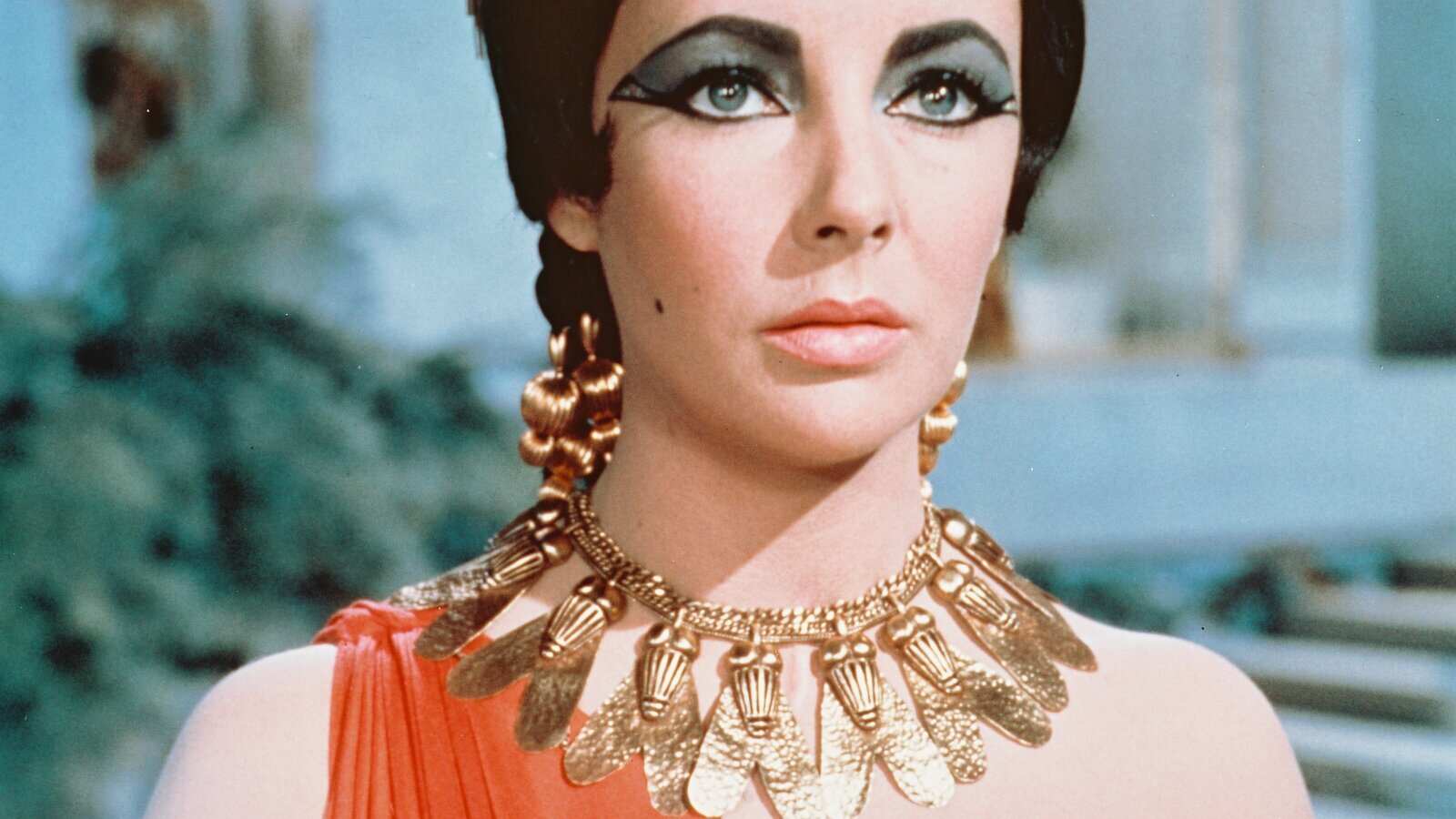 Elizabeth Taylor Cleopatra jewellery