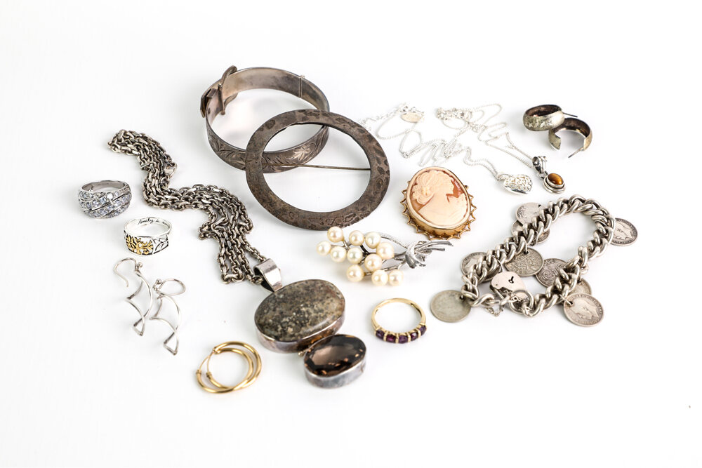 vintage and antique jewellery