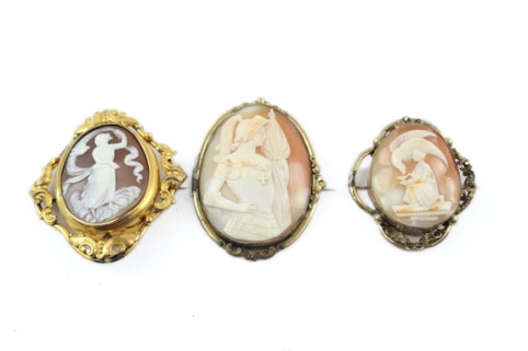 Brooches image